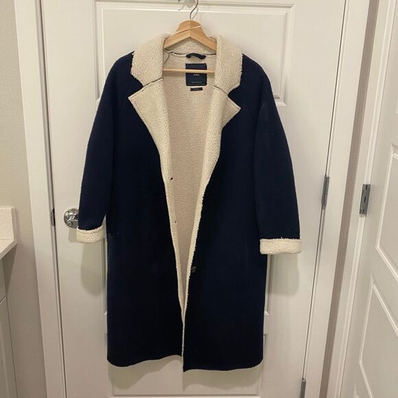 Zara Knitwear Women's Long Sleeve Sherpa Collared Long Coat. Blue/Cream. Medium. - Picture 6 of 8